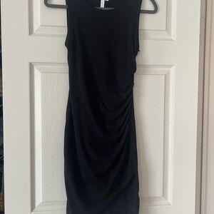 Leith Black Sleeveless Ruched Midi Dress
